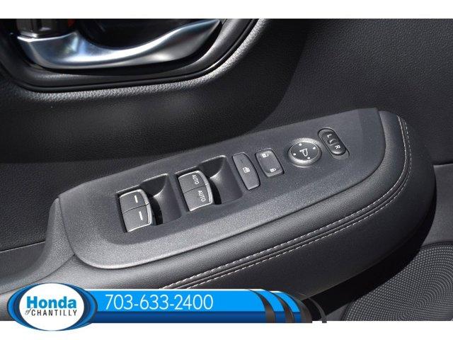 Photo of 2026 Platinum White Pearl Honda HR-V