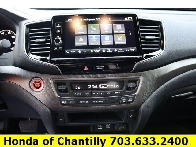 Photo of 2025 Crystal Black Pearl Honda Ridgeline
