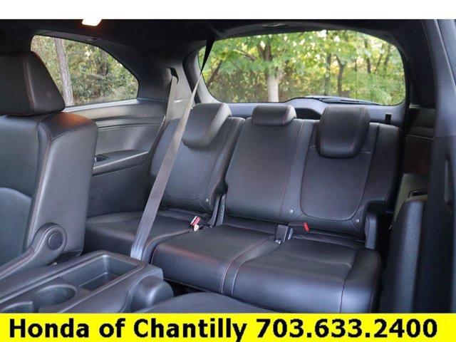Photo of 2023 Platinum White Pearl Honda Odyssey
