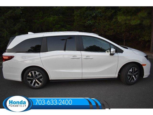 Photo of 2026 Platinum White Pearl Honda Odyssey