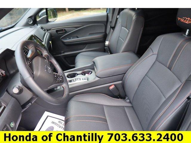 Photo of 2025 Diffused Sky Pearl Honda Passport