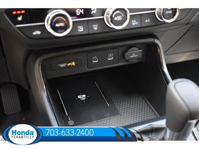 Photo of 2026 Platinum White Pearl Honda CR-V