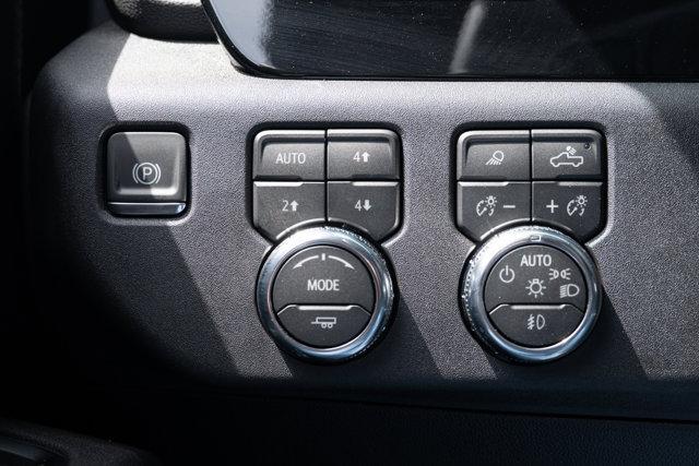 Photo of 2025 Onyx Black GMC Sierra 2500