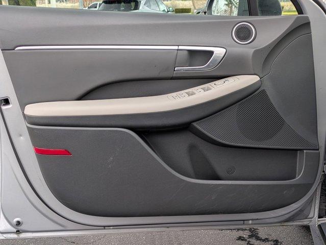 Photo of 2023 Silver Hyundai SONATA
