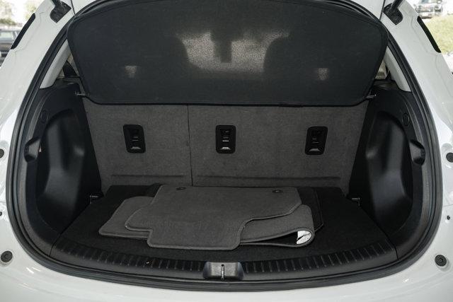 Photo of 2022 Summit White Chevrolet Bolt EV