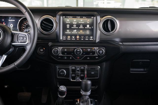 Photo of 2021 Bright White Clearcoat Jeep Wrangler Unlimited