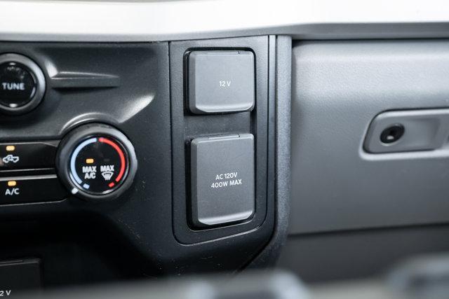 Photo of 2024 Oxford White Ford F-250