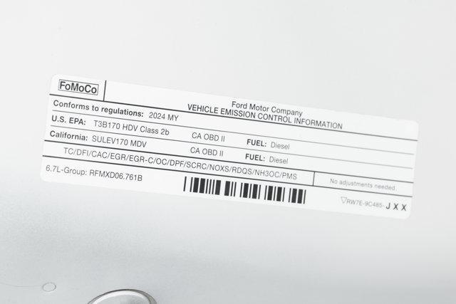 Photo of 2024 Oxford White Ford F-250