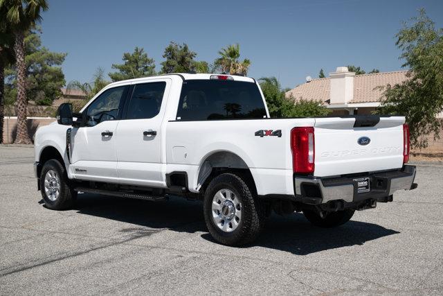 Photo of 2024 Oxford White Ford F-250