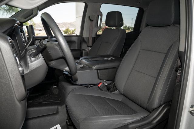 Photo of 2020 Silver Ice Metallic Chevrolet Silverado 1500