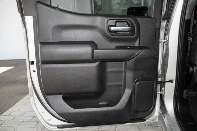 Photo of 2020 Silver Ice Metallic Chevrolet Silverado 1500