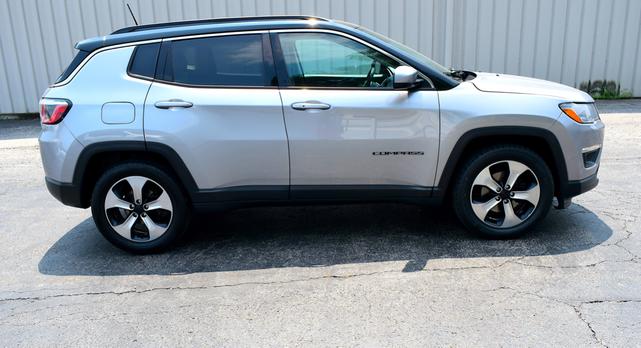 Photo of 2018 Silver Jeep Compass