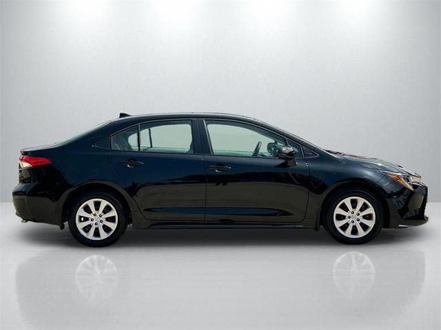 Photo of 2025 Midnight Black Metallic Toyota Corolla