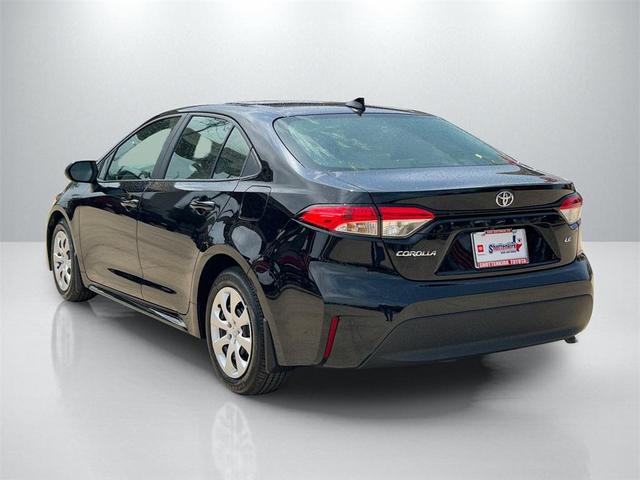 Photo of 2025 Midnight Black Metallic Toyota Corolla