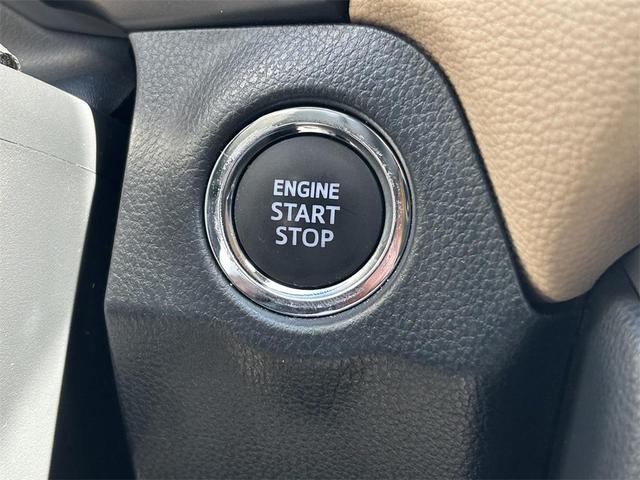 Photo of 2023 Wind Chill Pearl Toyota RAV4