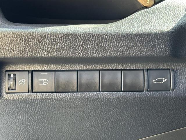 Photo of 2023 Wind Chill Pearl Toyota RAV4