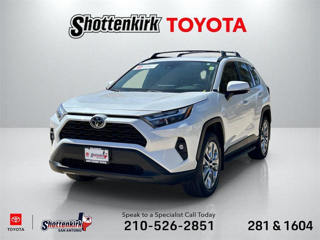 Photo of 2023 Wind Chill Pearl Toyota RAV4