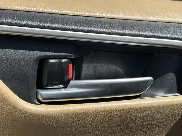 Photo of 2023 Wind Chill Pearl Toyota RAV4