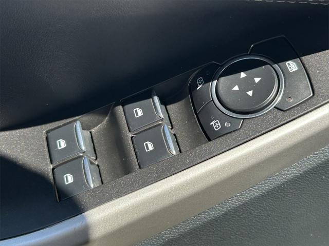 Photo of 2024 AGATE BLACK METALLIC Ford Explorer