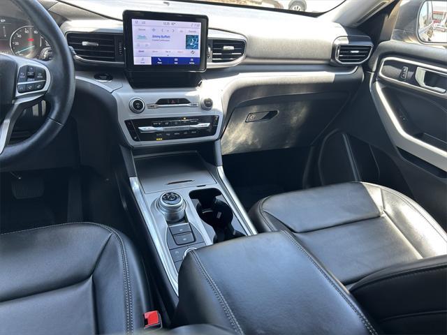 Photo of 2024 AGATE BLACK METALLIC Ford Explorer
