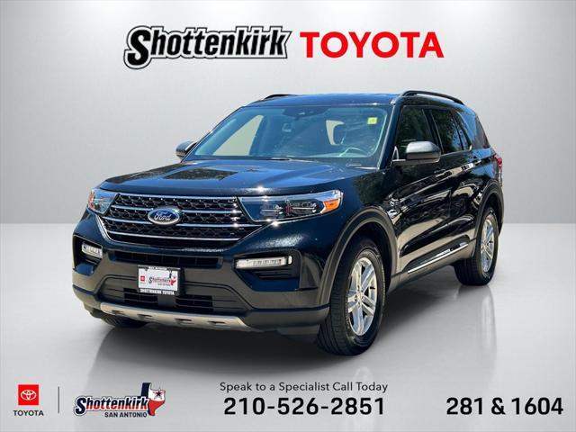 Photo of 2024 AGATE BLACK METALLIC Ford Explorer