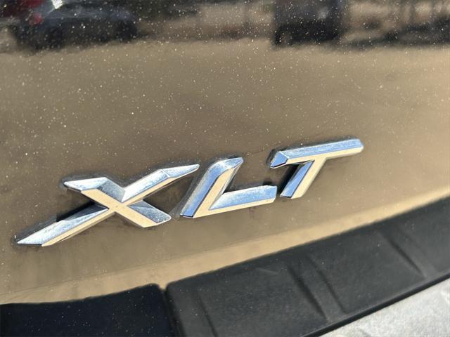 Photo of 2024 AGATE BLACK METALLIC Ford Explorer