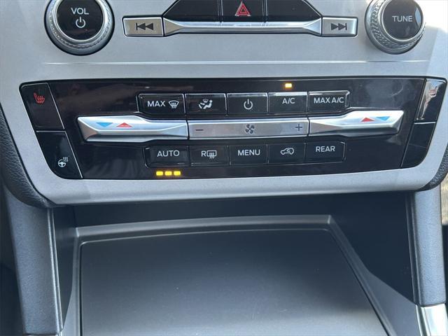 Photo of 2024 AGATE BLACK METALLIC Ford Explorer