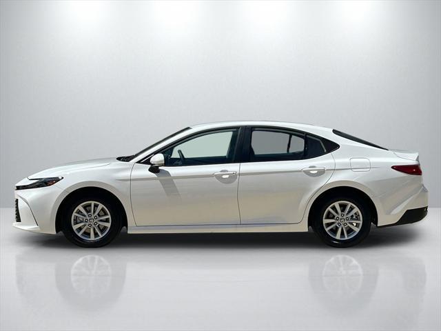 Photo of 2025 Ice Cap Toyota Camry