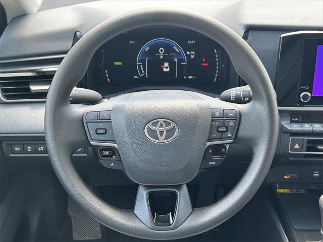 Photo of 2025 Ice Cap Toyota Camry
