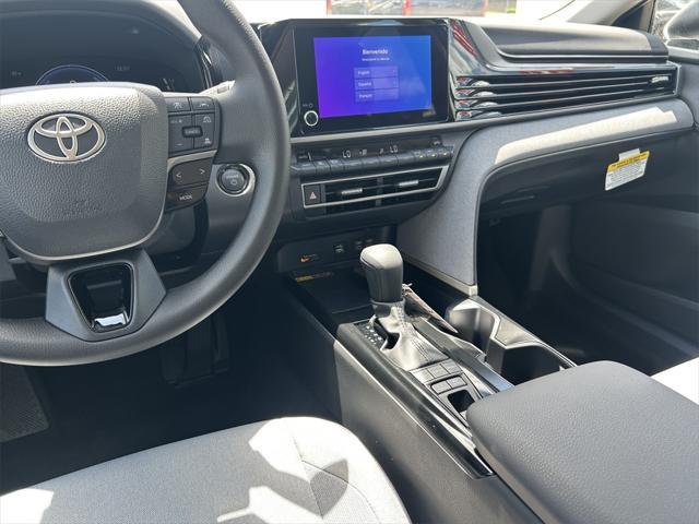 Photo of 2025 Ice Cap Toyota Camry