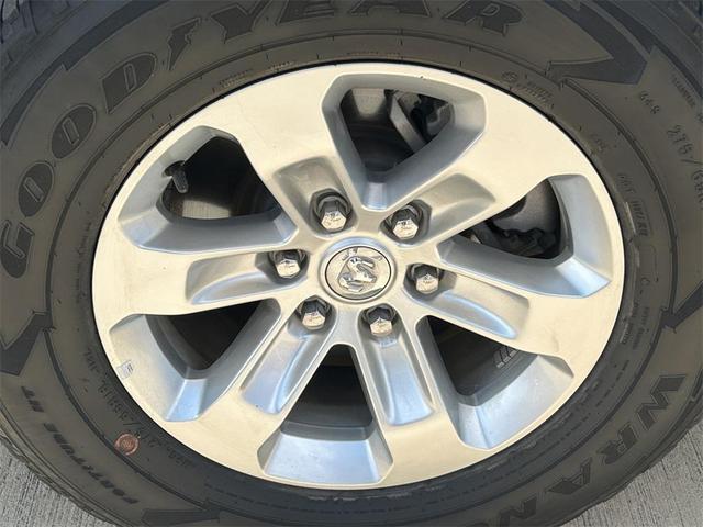 Photo of 2024 Bright White Clearcoat RAM 1500