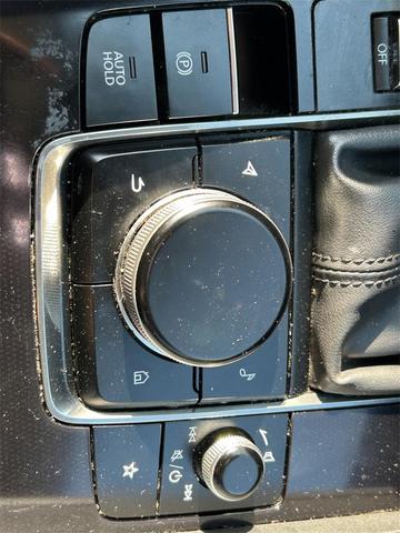 Photo of 2019 Snowflake White Pearl Mica Mazda Mazda3