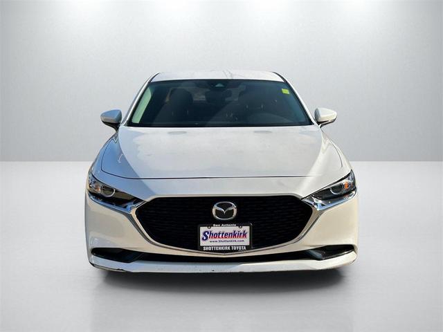 Photo of 2019 Snowflake White Pearl Mica Mazda Mazda3