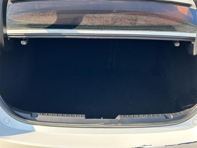 Photo of 2019 Snowflake White Pearl Mica Mazda Mazda3
