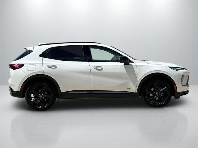 Photo of 2024 Summit White Buick Envision