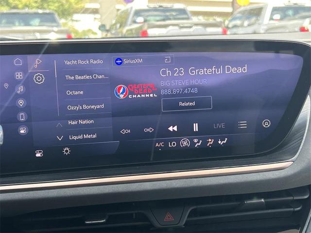 Photo of 2024 Summit White Buick Envision
