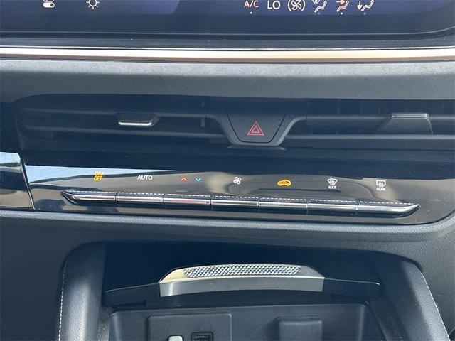 Photo of 2024 Summit White Buick Envision