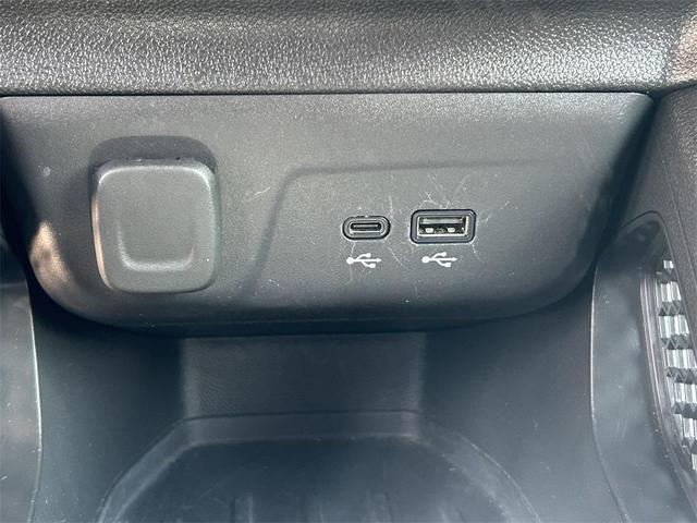 Photo of 2024 Summit White Chevrolet Trailblazer