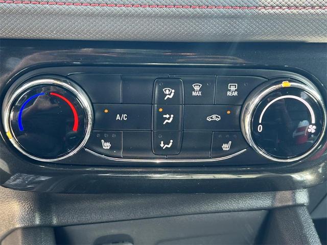 Photo of 2024 Summit White Chevrolet Trailblazer