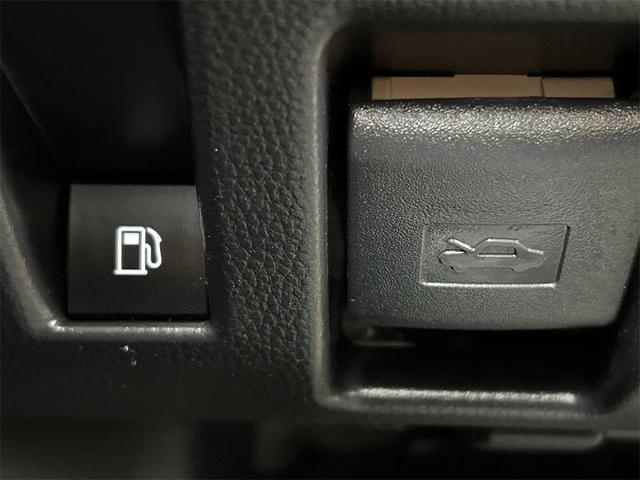 Photo of 2025 Silver Sky Metallic Toyota RAV4 Hybrid