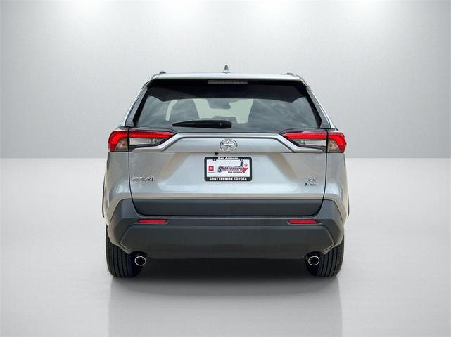 Photo of 2025 Silver Sky Metallic Toyota RAV4 Hybrid