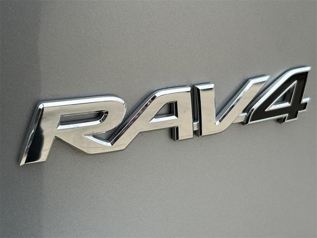 Photo of 2025 Silver Sky Metallic Toyota RAV4 Hybrid