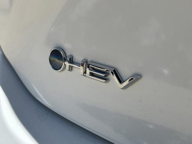 Photo of 2025 Ice Cap Toyota Camry