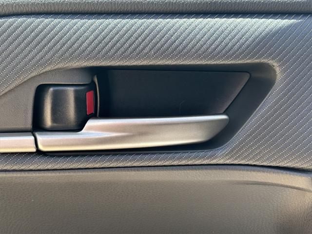 Photo of 2025 Ice Cap Toyota Camry