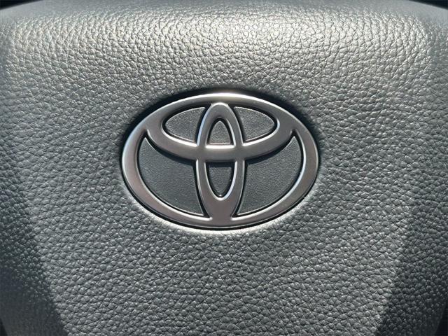 Photo of 2025 Ice Cap Toyota Camry