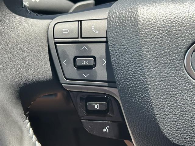 Photo of 2025 Ice Cap Toyota Camry