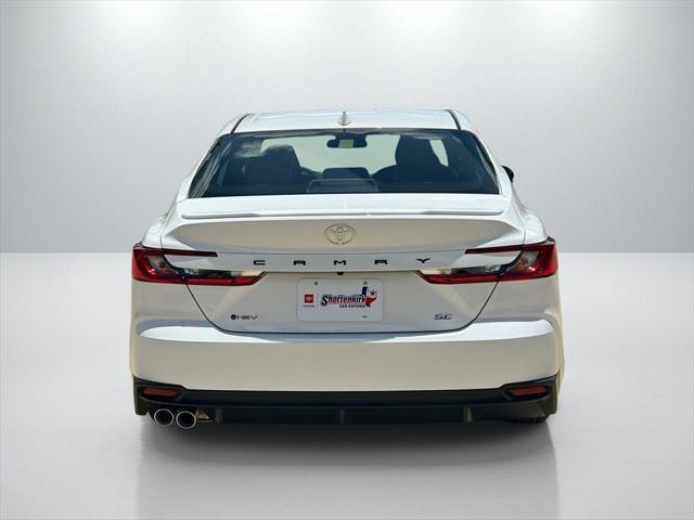 Photo of 2025 Ice Cap Toyota Camry