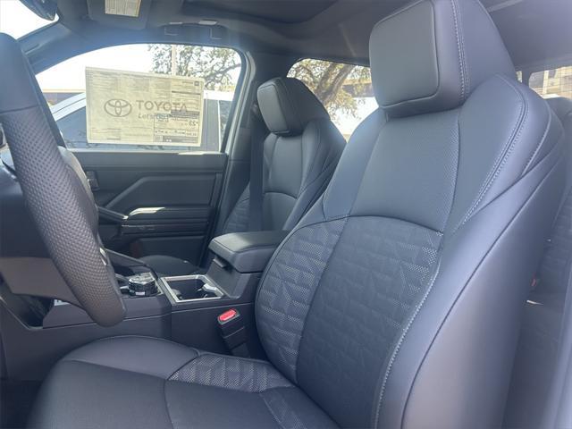 Photo of 2025 Ice Cap Toyota Tacoma