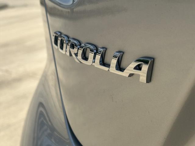Photo of 2025 Classic Silver Metallic Toyota Corolla