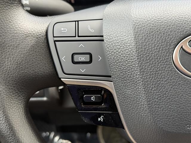 Photo of 2025 Ice Cap Toyota Camry